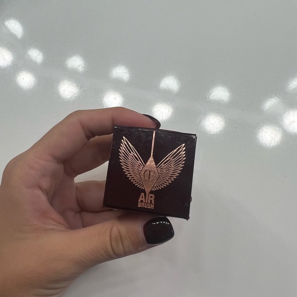 Charlotte tilbury Airbrush flawless finish micro powder - Picture 2 of 4